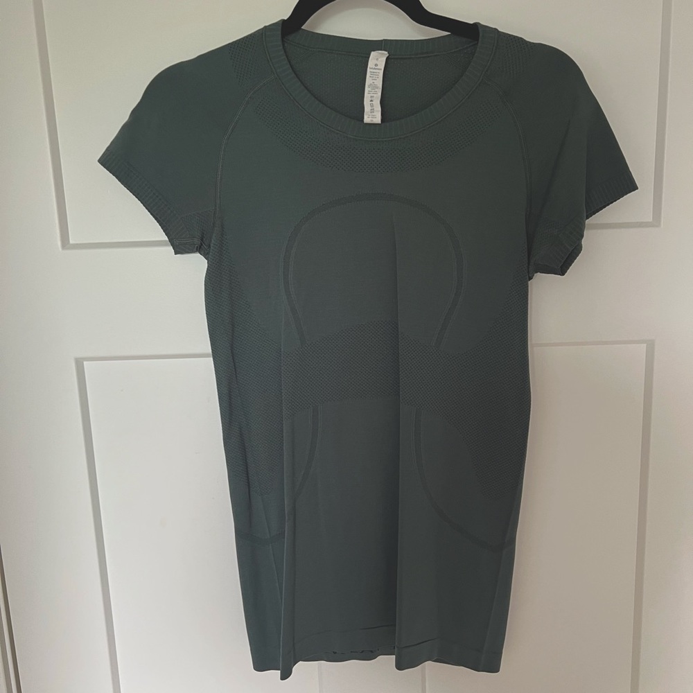 lululemon Swiftly Tech Short Sleeve Shirt